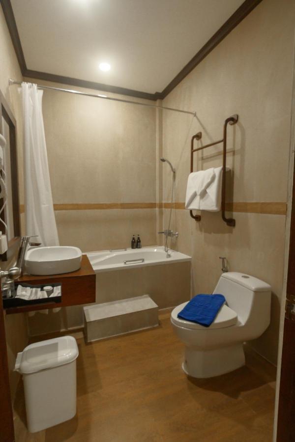 Lux Hotel Luang Prabang Exterior photo